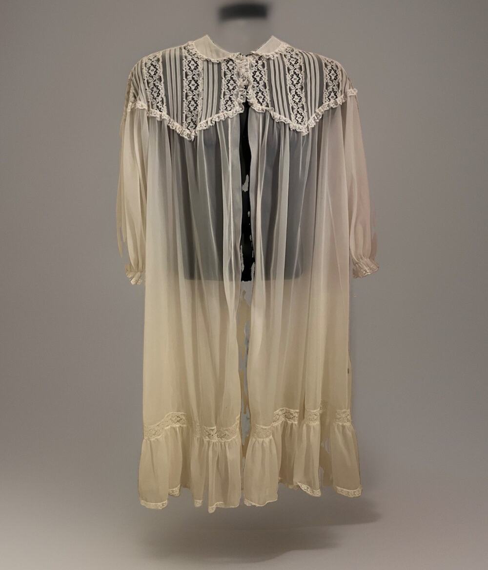 Vintage 60s Radcliffe Peignoir Cream Lace Sheer Nylon Gown Peter Pan Collar B 42